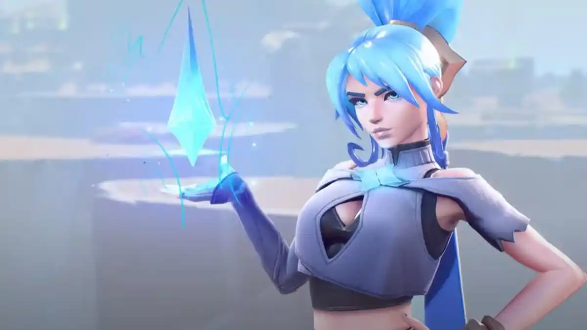 Blue-haired female warrior from Supervive