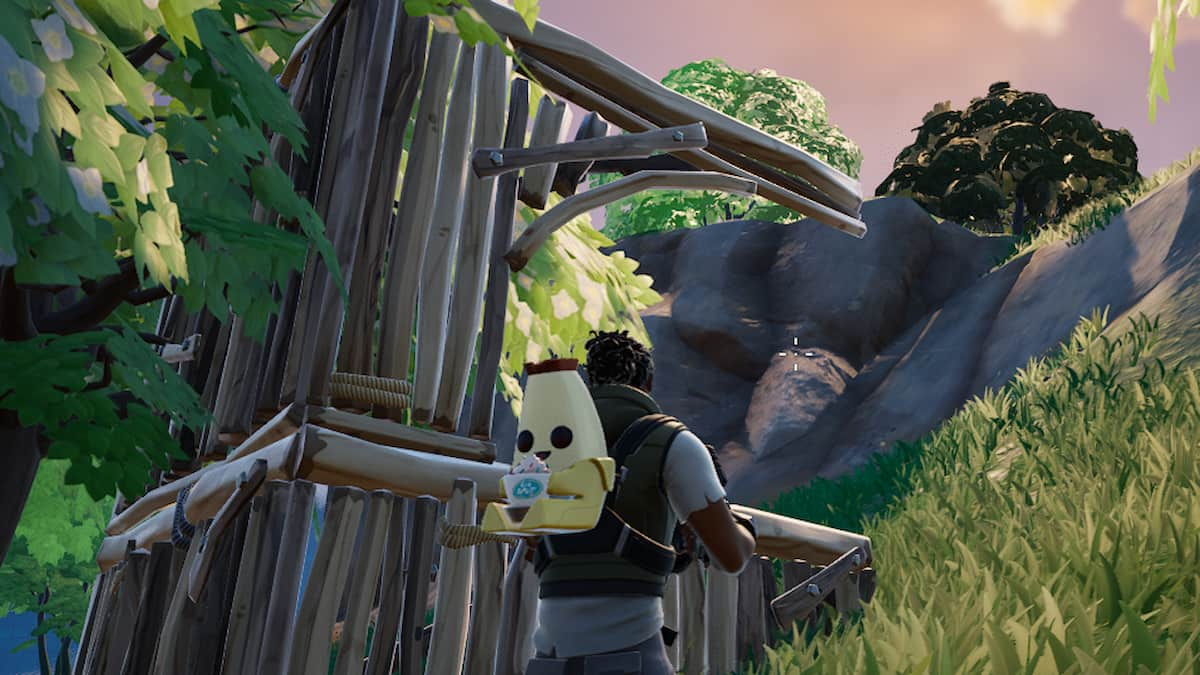 Player building structure in Fortnite